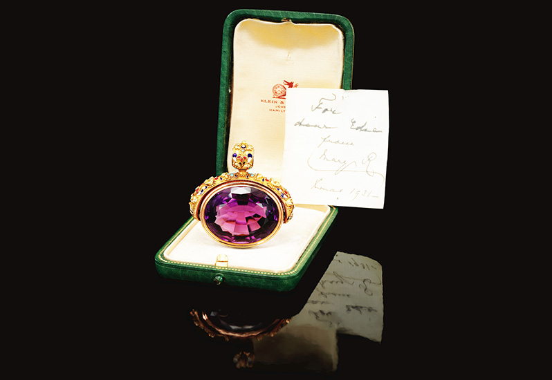 Gold, Amethyst and Enamel Pendant (mid 19th Century)